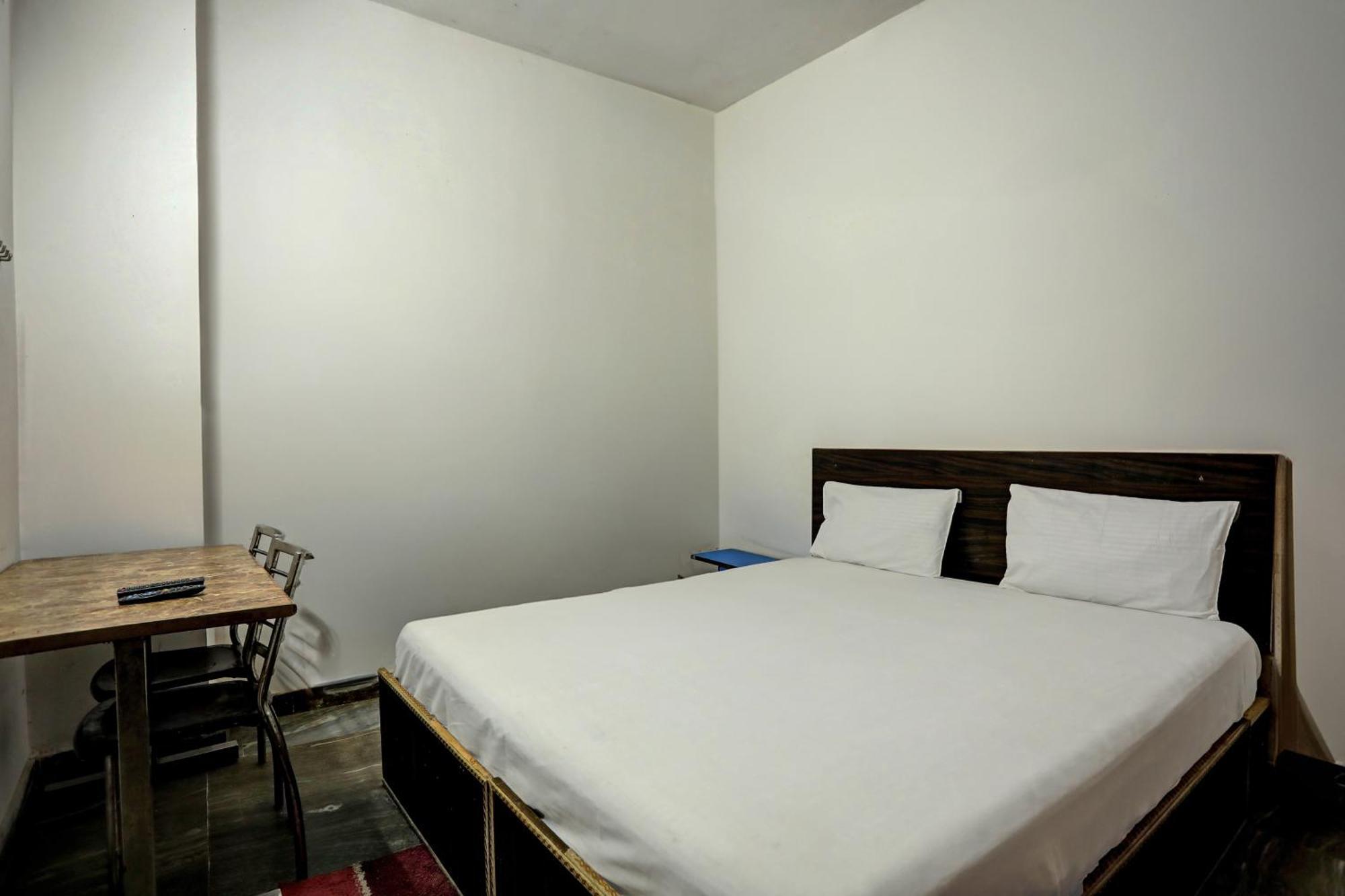 Hotel O Raaz Hotel เดลี ภายนอก รูปภาพ